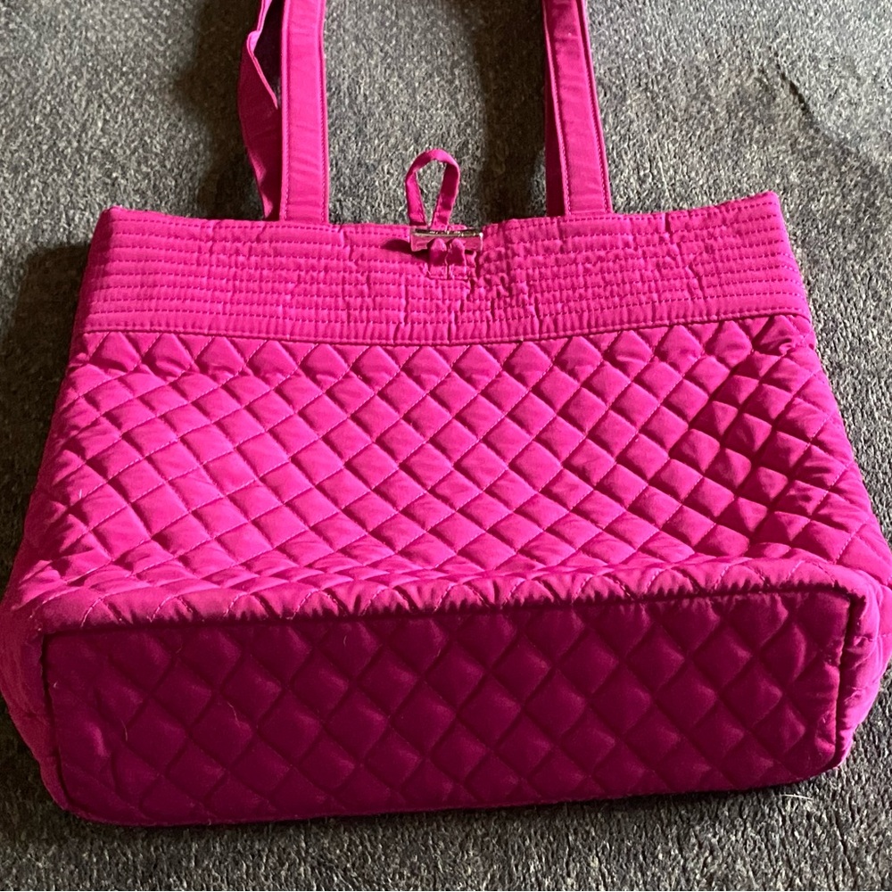 Vera Bradley large bucket tote mad, quilted fuchsia pink - Picture 3 of 10